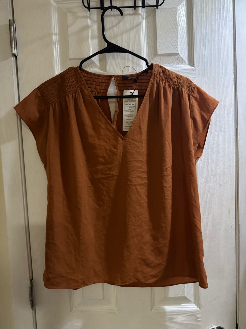 French Connection Women’s Honey Bronze Flutter Sleeve Blouse Size 6 Nwt